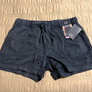 NWT Women’s GAP Shorts